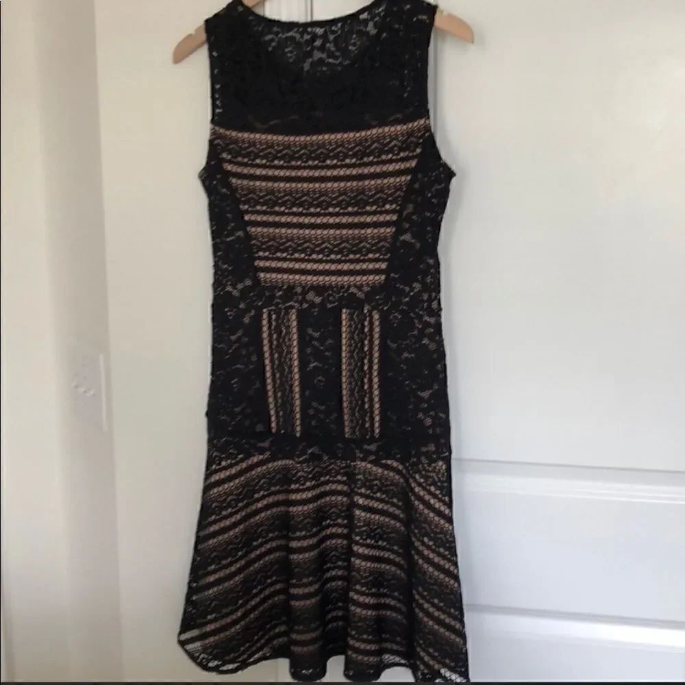 NWT Bcbgmaxaria Black Jalina Sleeveless Lace Dress